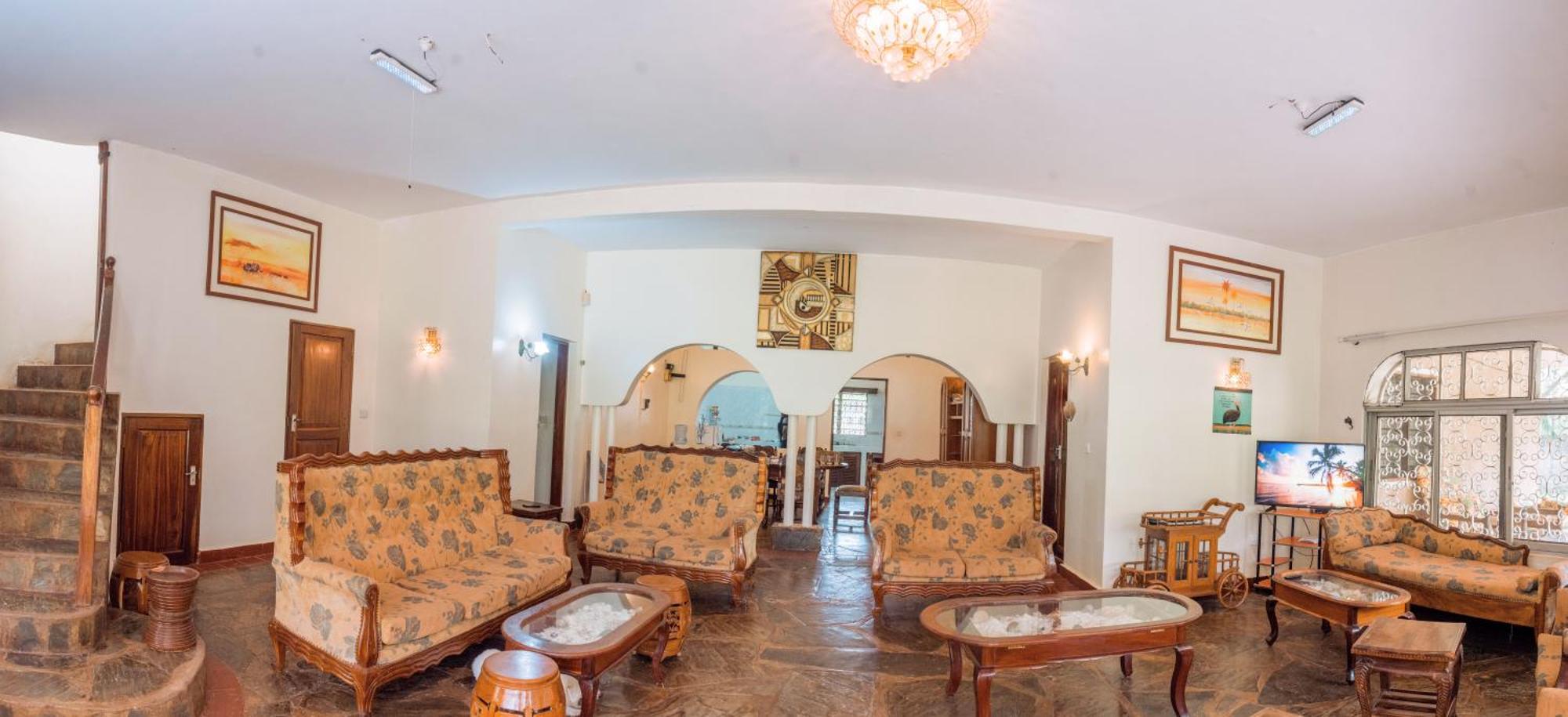 Kijani Cottages In Diani ディアニ・ビーチ エクステリア 写真