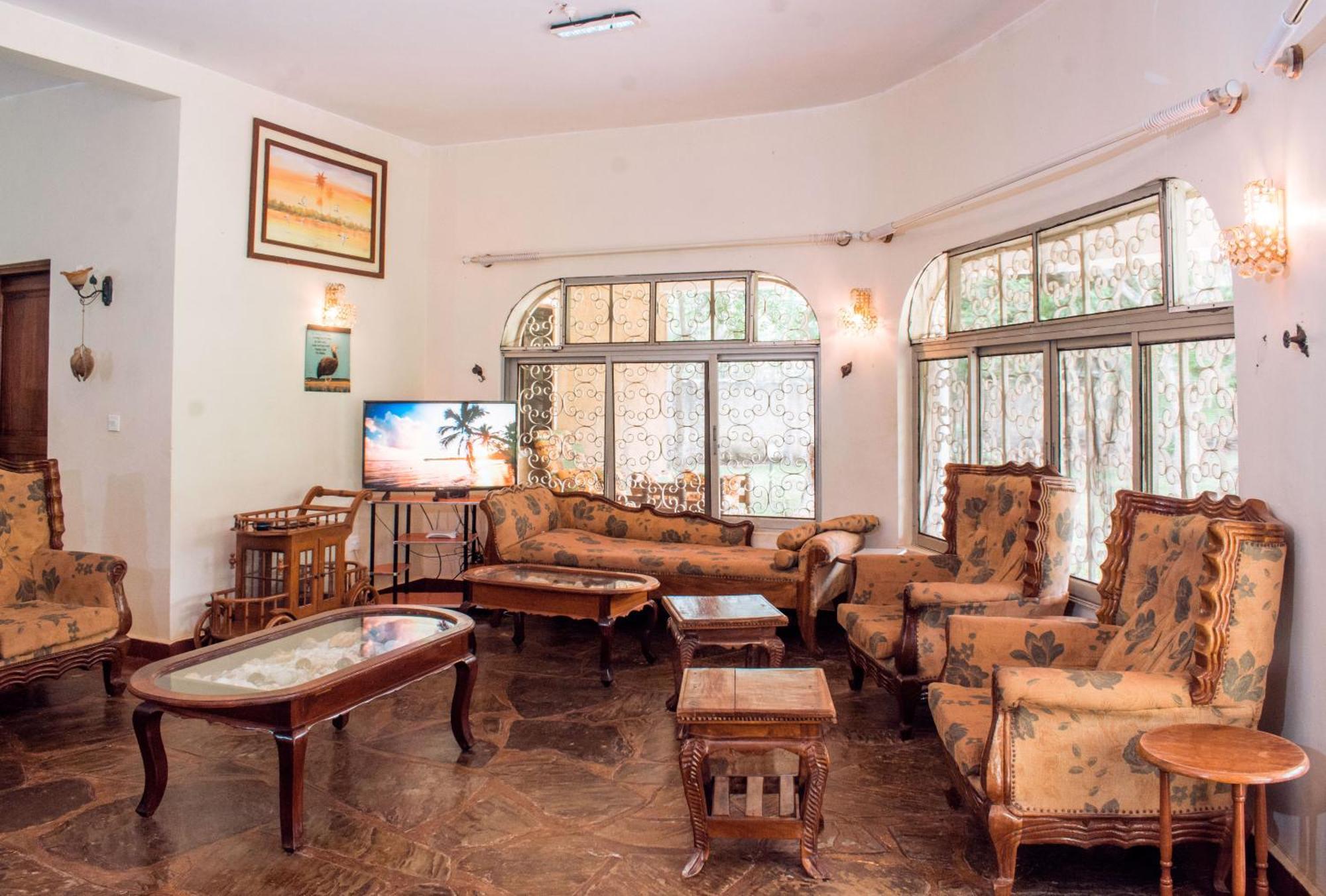 Kijani Cottages In Diani ディアニ・ビーチ エクステリア 写真
