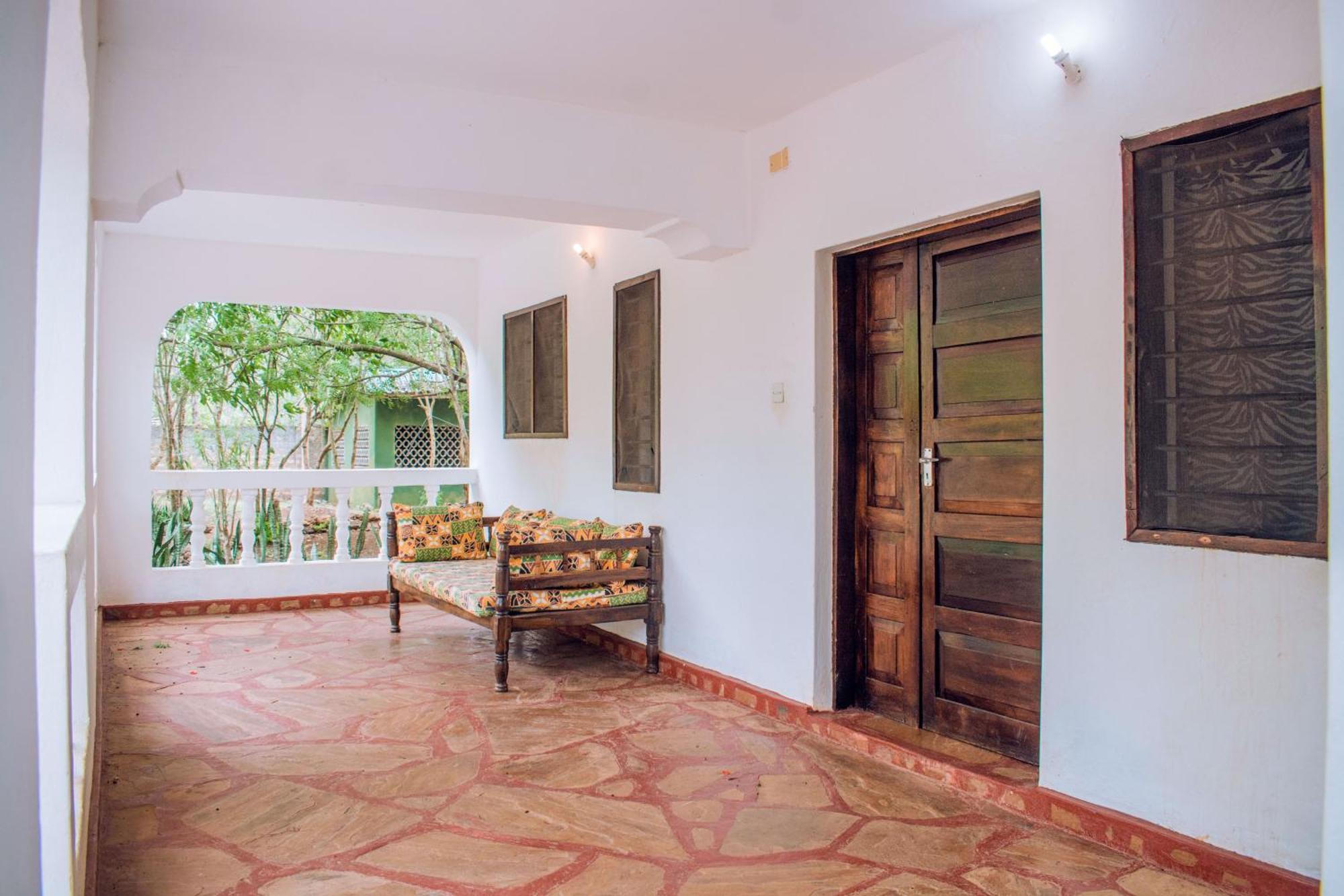 Kijani Cottages In Diani ディアニ・ビーチ エクステリア 写真